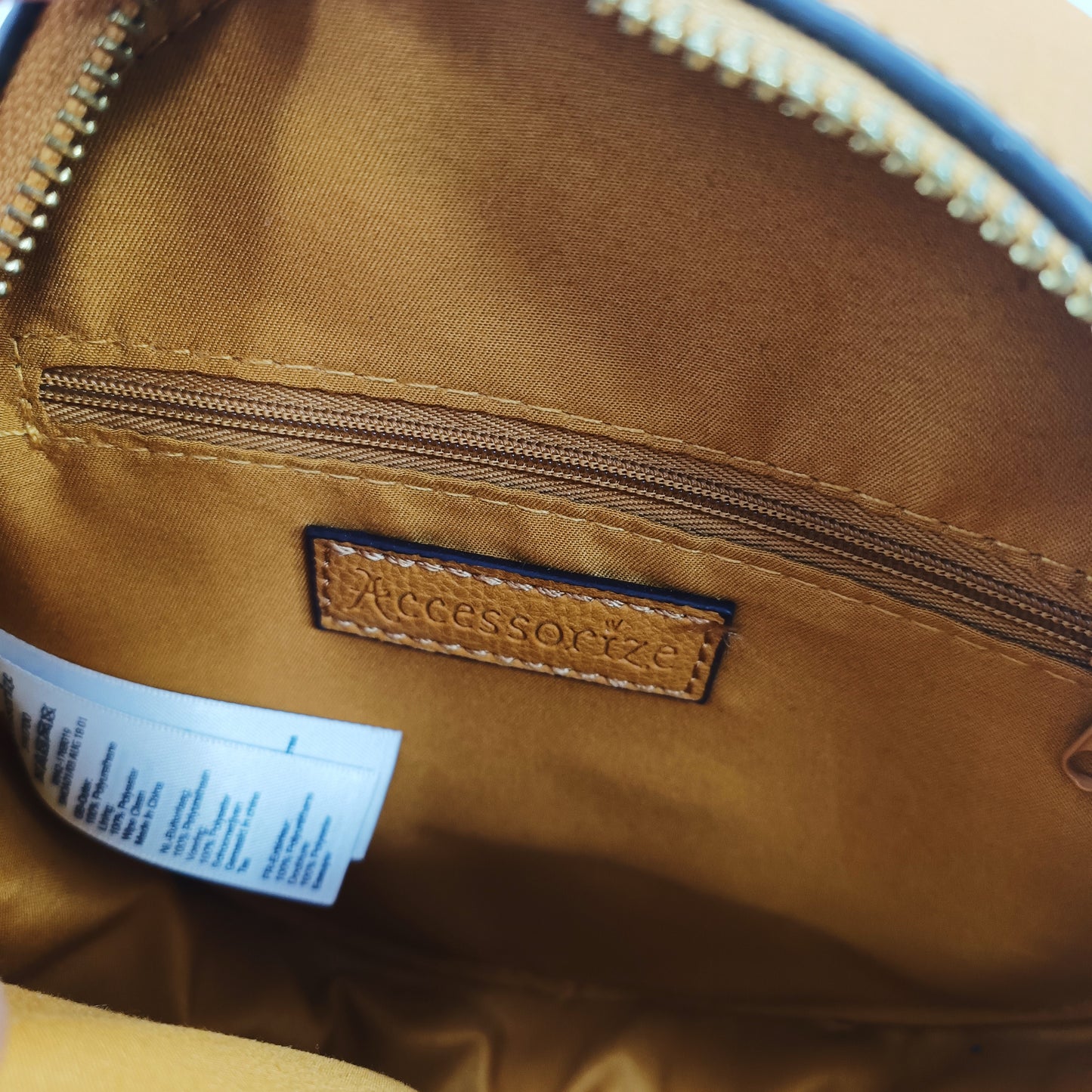 Mustard Circle Crossbody Bag ONE Size | Preloved