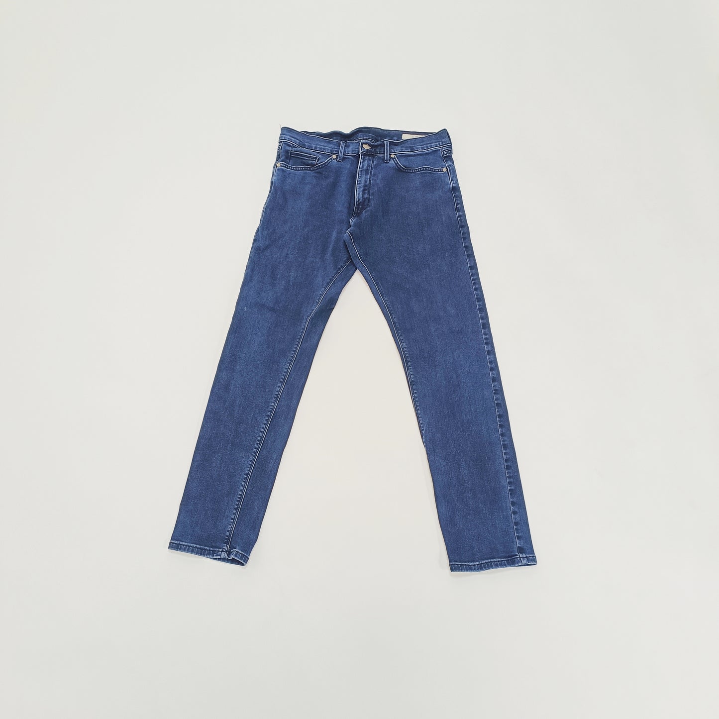 Dark Wash Slim Leg Mid Rise Womens Jeans Size Medium | Preloved