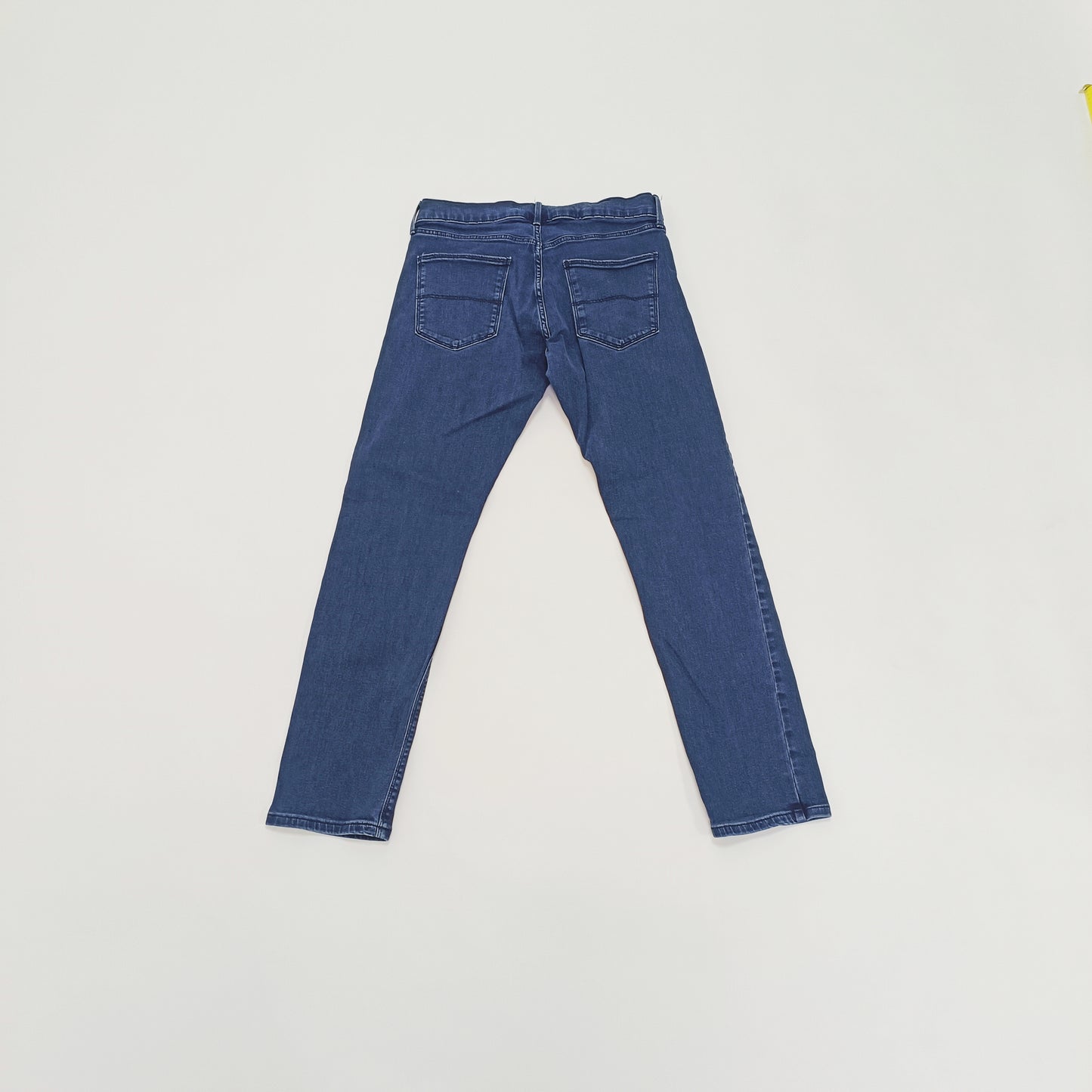 Dark Wash Slim Leg Mid Rise Womens Jeans Size Medium | Preloved