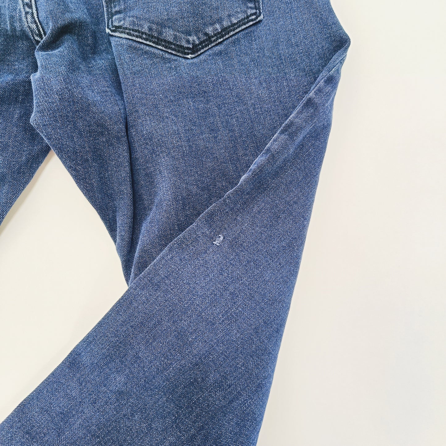 Dark Wash Slim Leg Mid Rise Womens Jeans Size Medium | Preloved