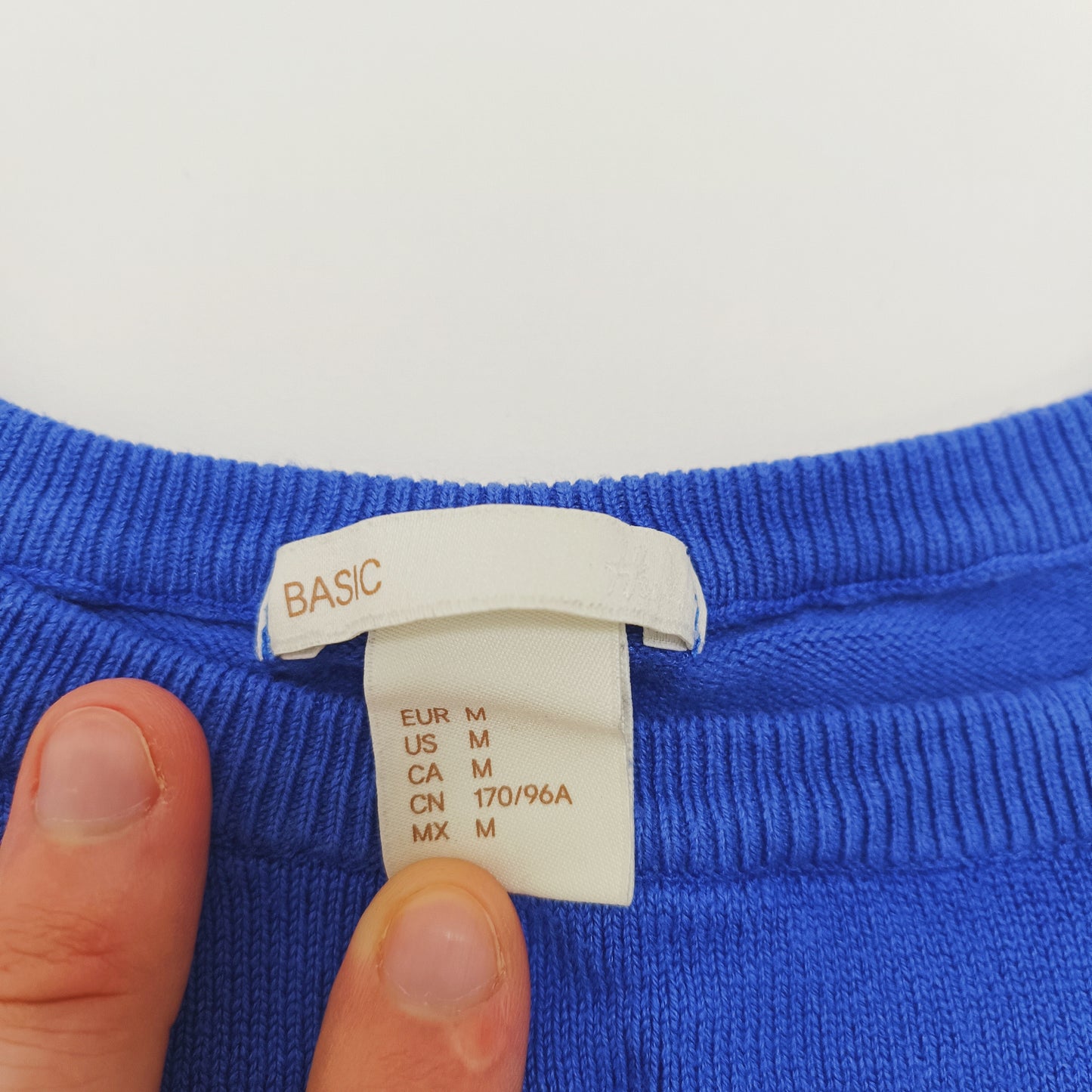 Electric Blue Lightweight Womens Jumper Size Medium | Preloved