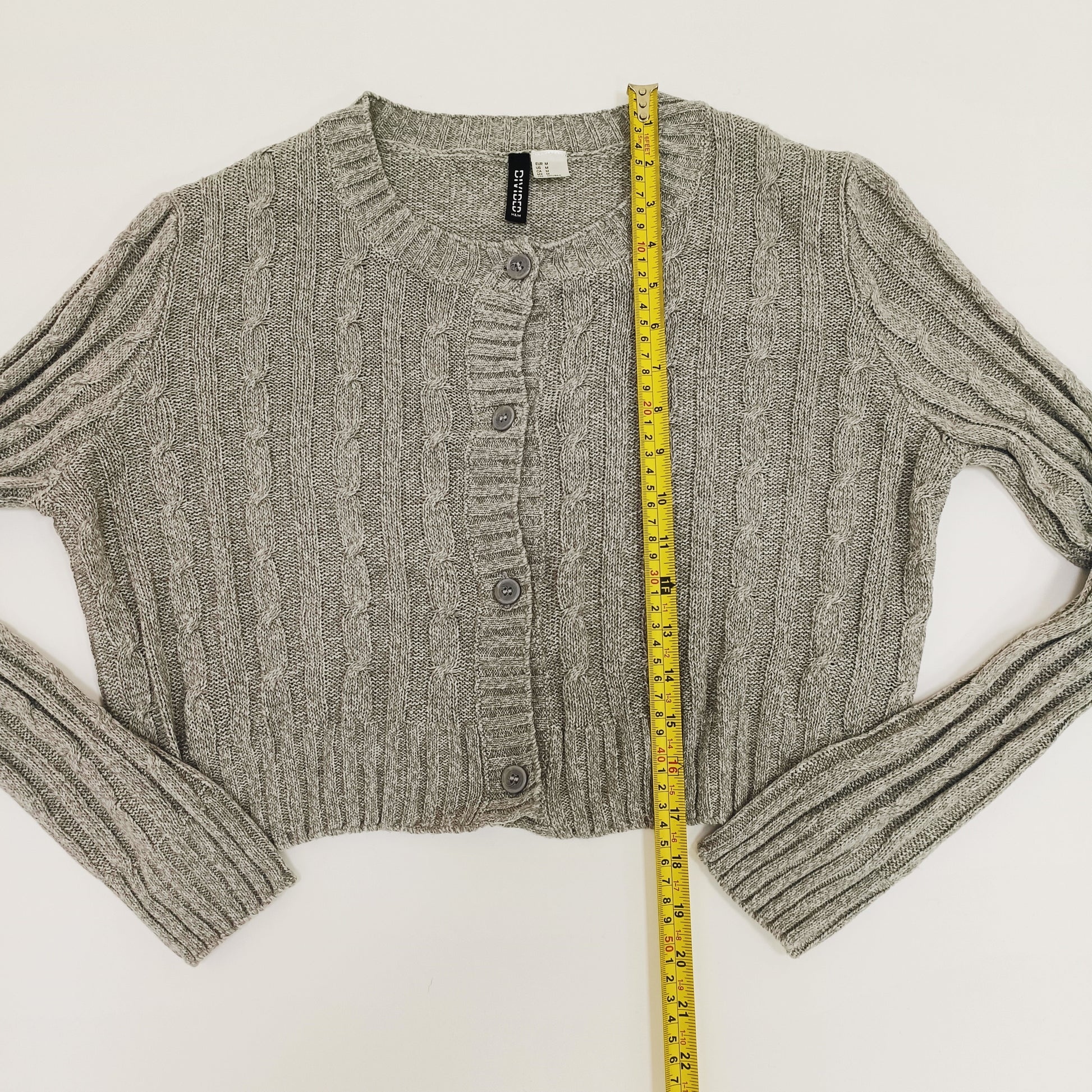 Light Grey Cable Knit Lightweight Cardigan Size Medium | Preloved