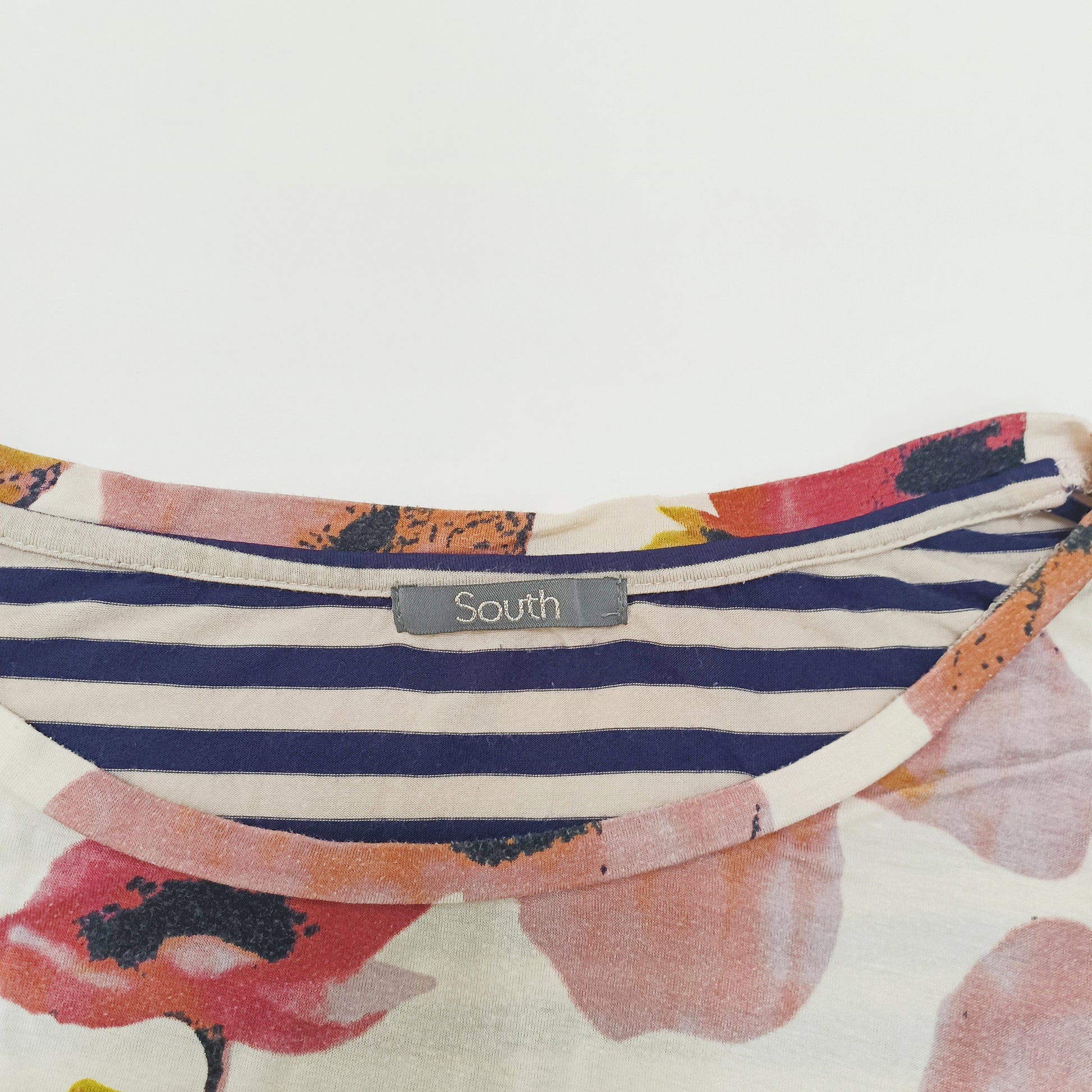 Floral With Stripes Short Sleeve T-Shirt Size Extra Large | Preloved