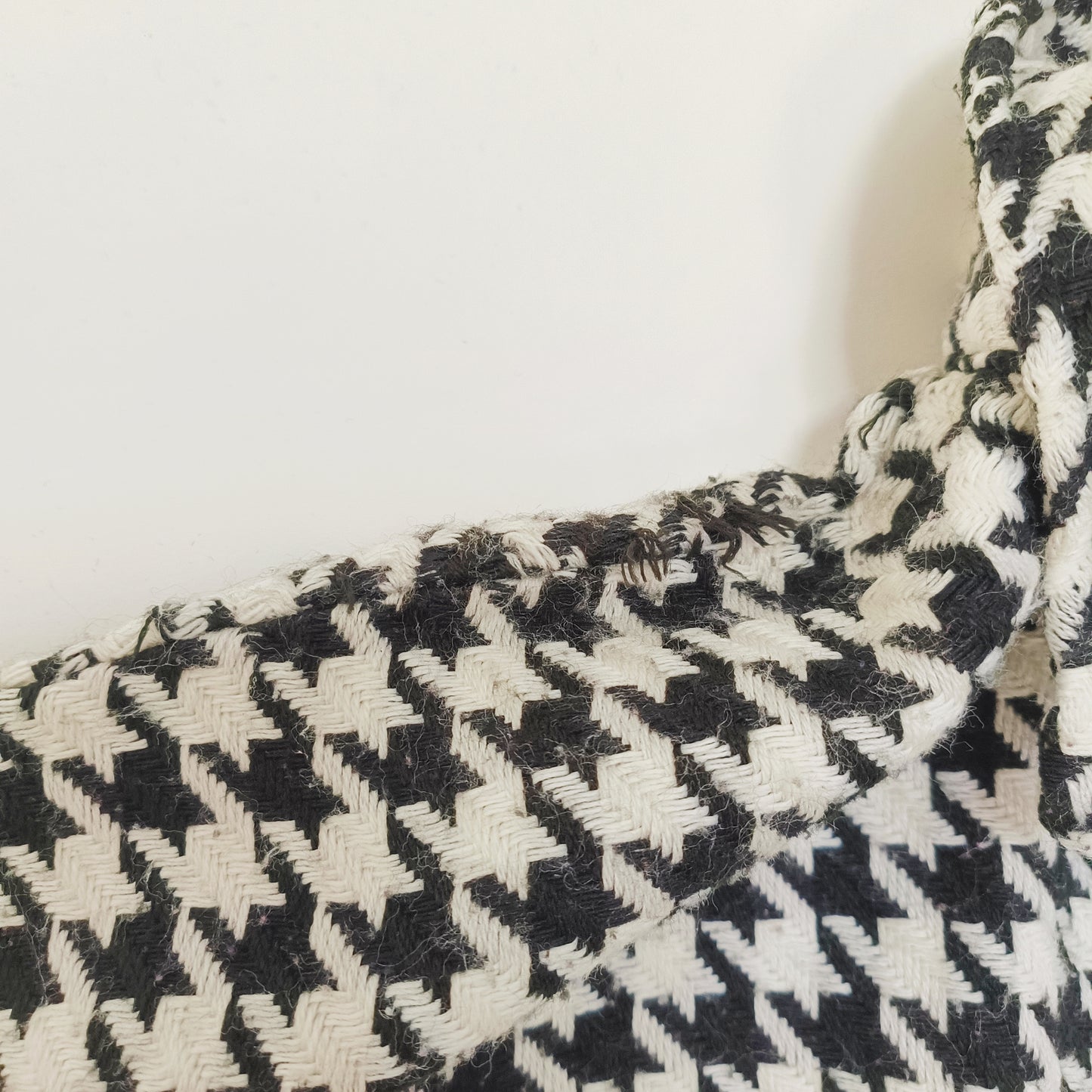 Houndstooth Long Sleeve Women's Shacket Size Medium | Preloved