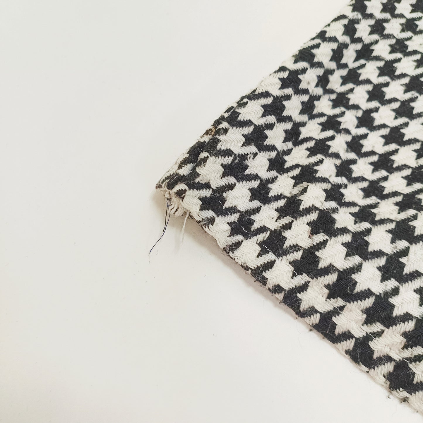 Houndstooth Long Sleeve Women's Shacket Size Medium | Preloved