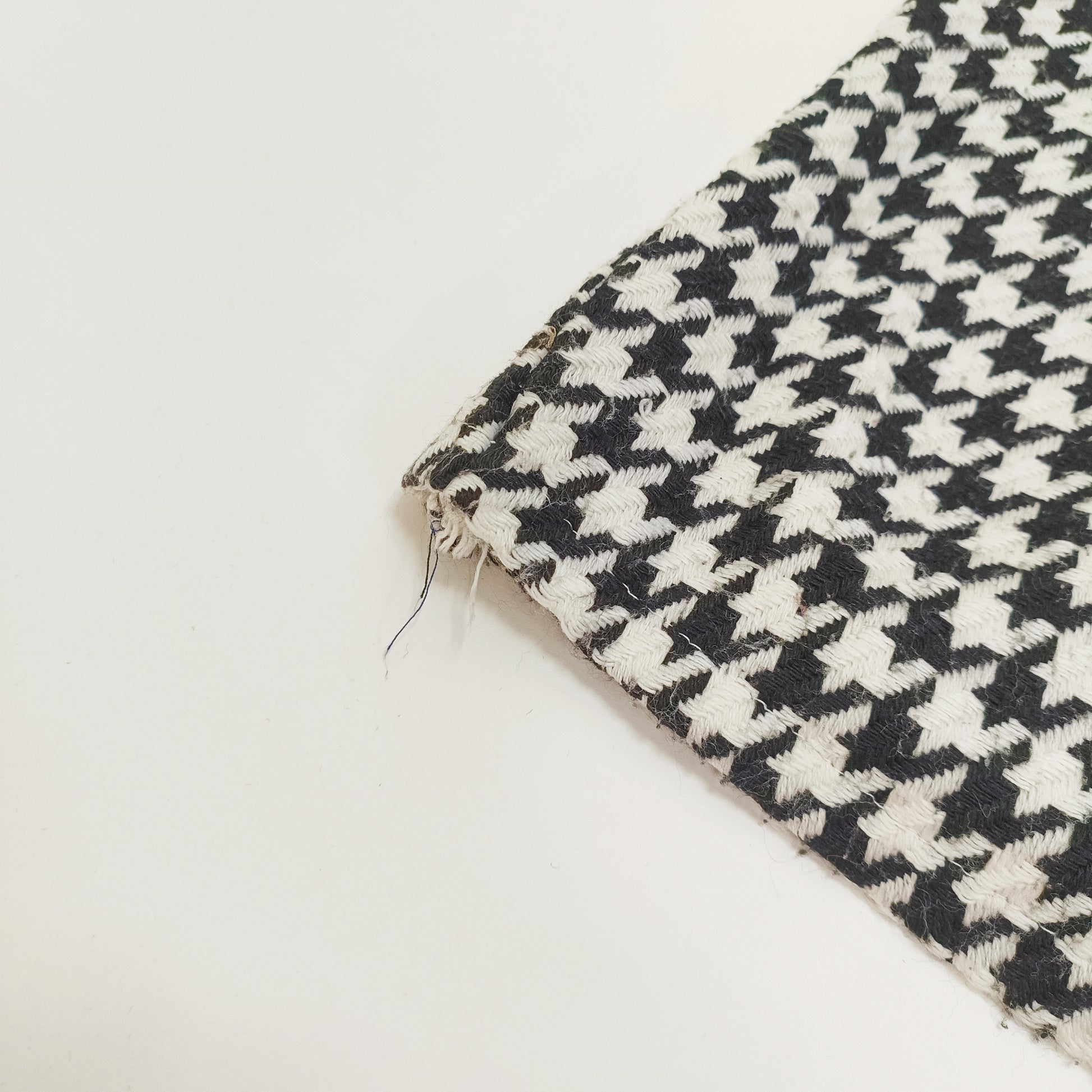Houndstooth Long Sleeve Women's Shacket Size Medium | Preloved