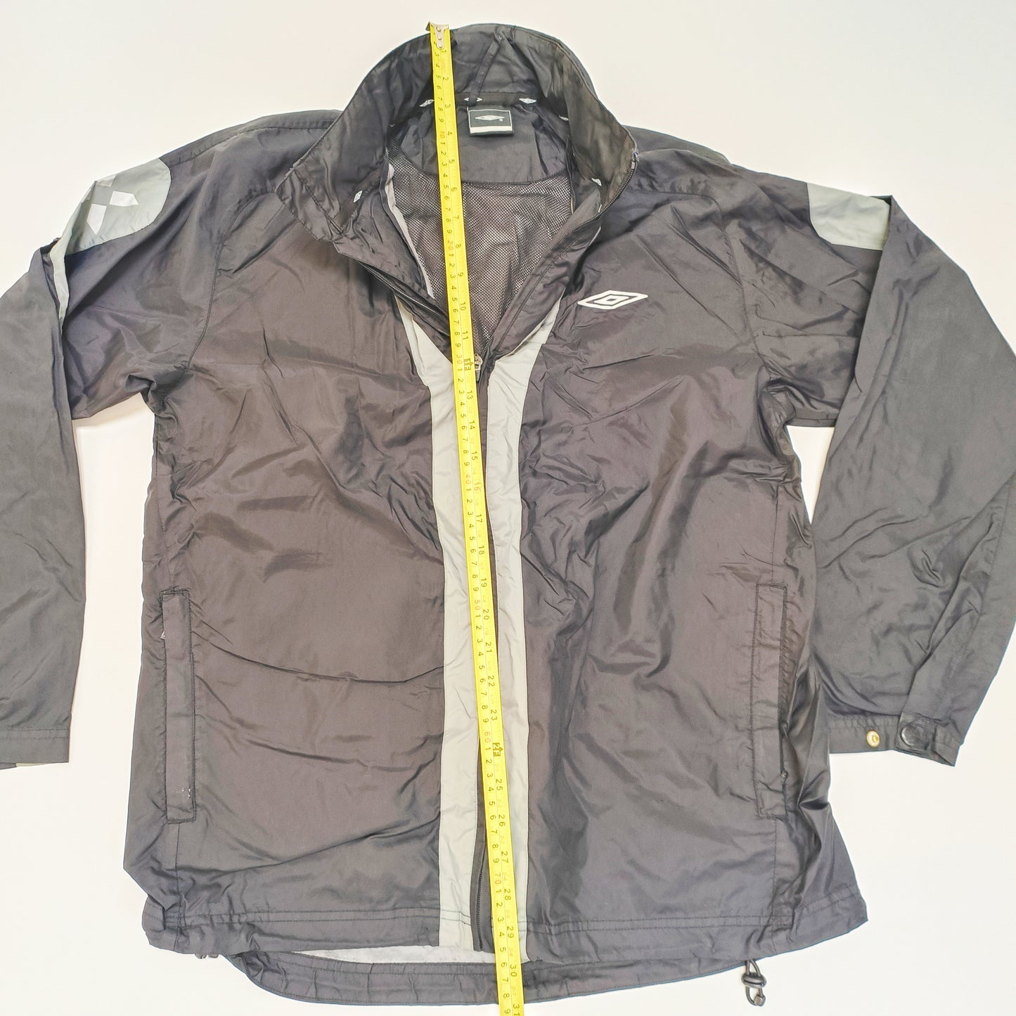 Black Sporty Zip Up Lightweight Rain Jacket Size Medium | Preloved