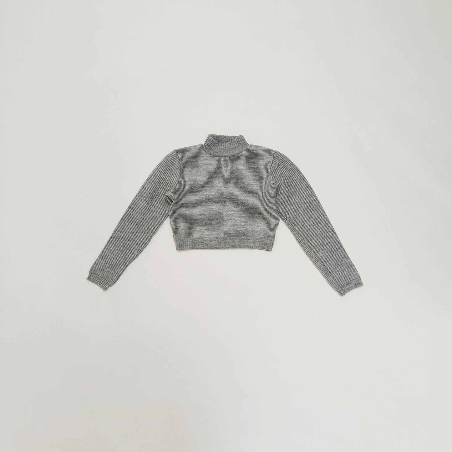 Light Grey Ribbed Cropped Knitted Crew Neck Jumper Size Small | Preloved
