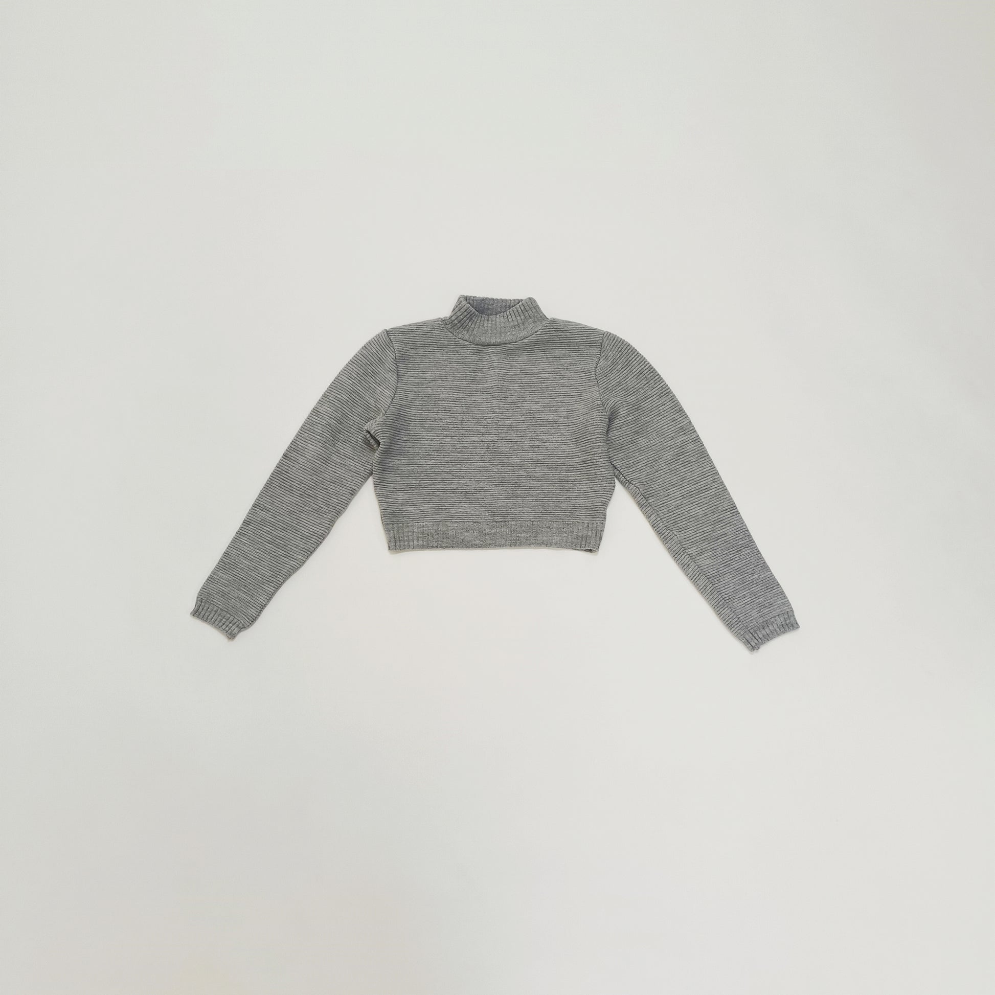 Light Grey Ribbed Cropped Knitted Crew Neck Jumper Size Small | Preloved