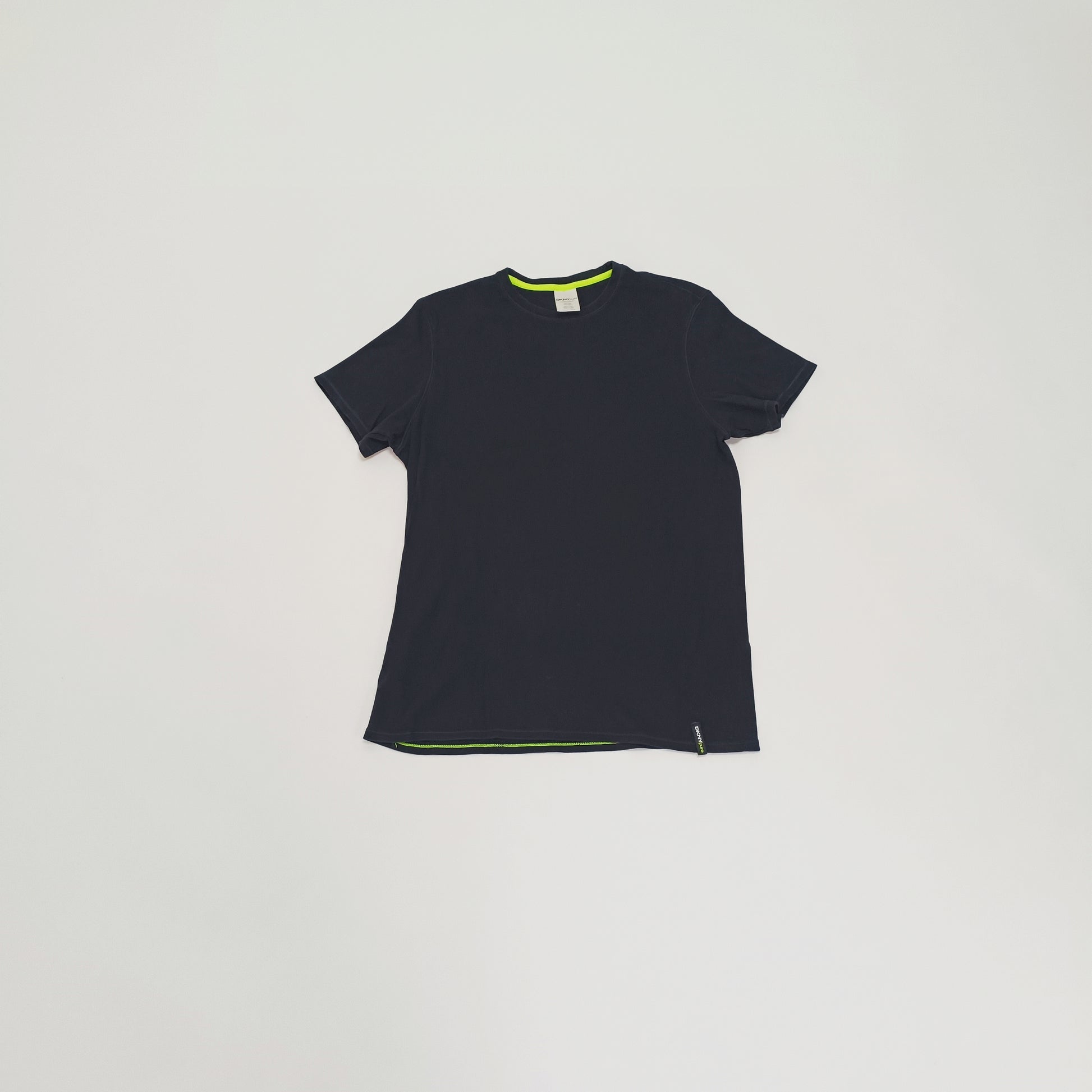 Black Crew Neck Green Stitched T-Shirt Size Large | Preloved