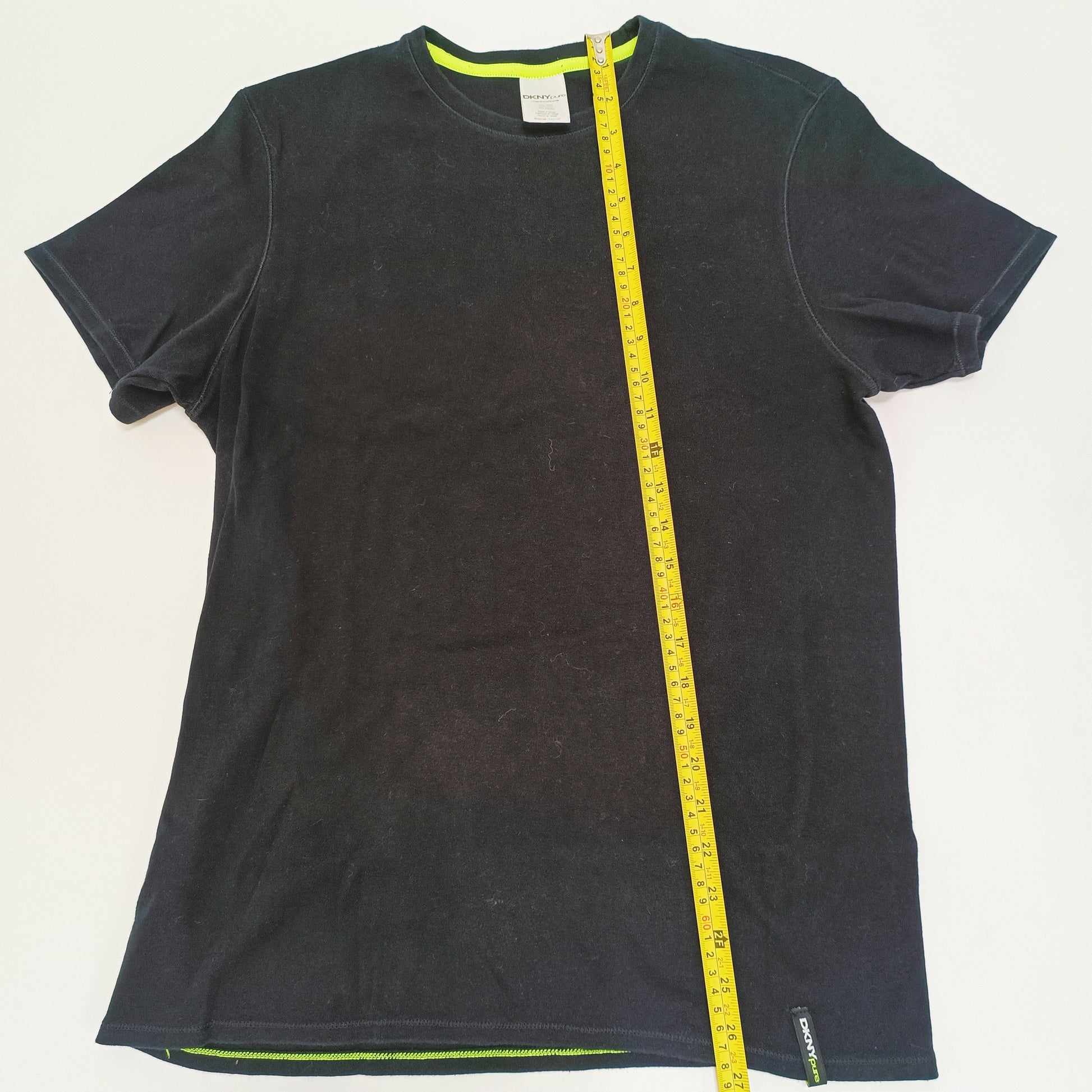 Black Crew Neck Green Stitched T-Shirt Size Large | Preloved