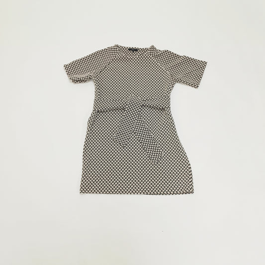 Black & White Geometric Patterned Dress With Tie Belt Size Extra Large | Preloved