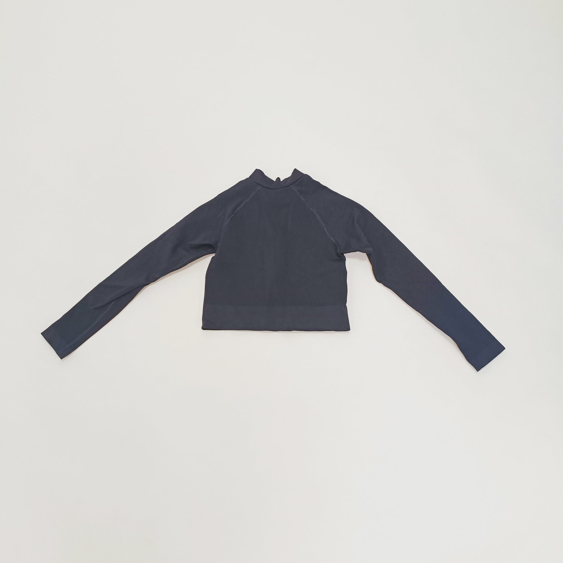 Black Zip Neck Cropped Long Sleeve Tight Fitting Sports Top Size Small | Preloved