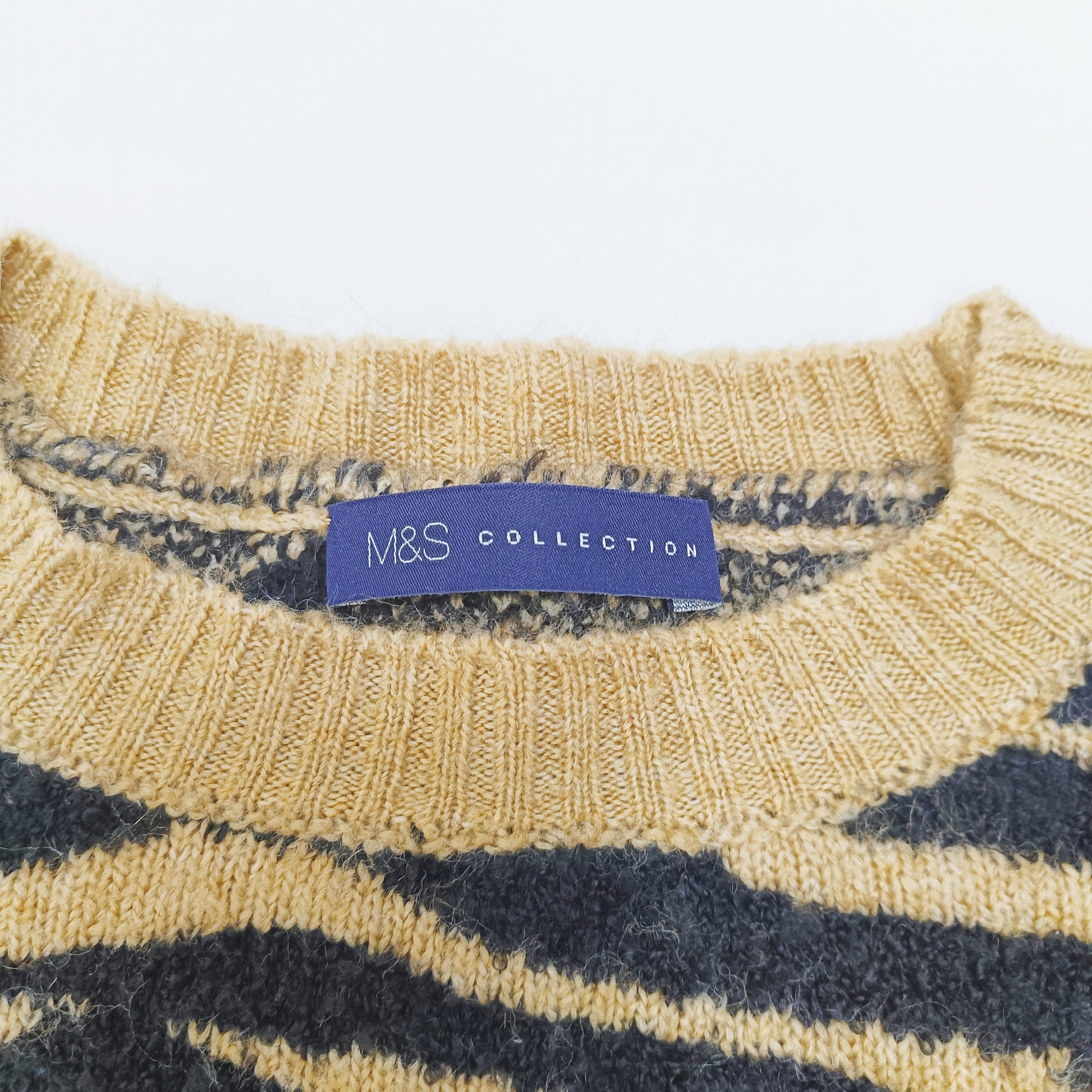 Brown Leopard Patterned Crew Neck Knitted Jumper Size Medium | Preloved