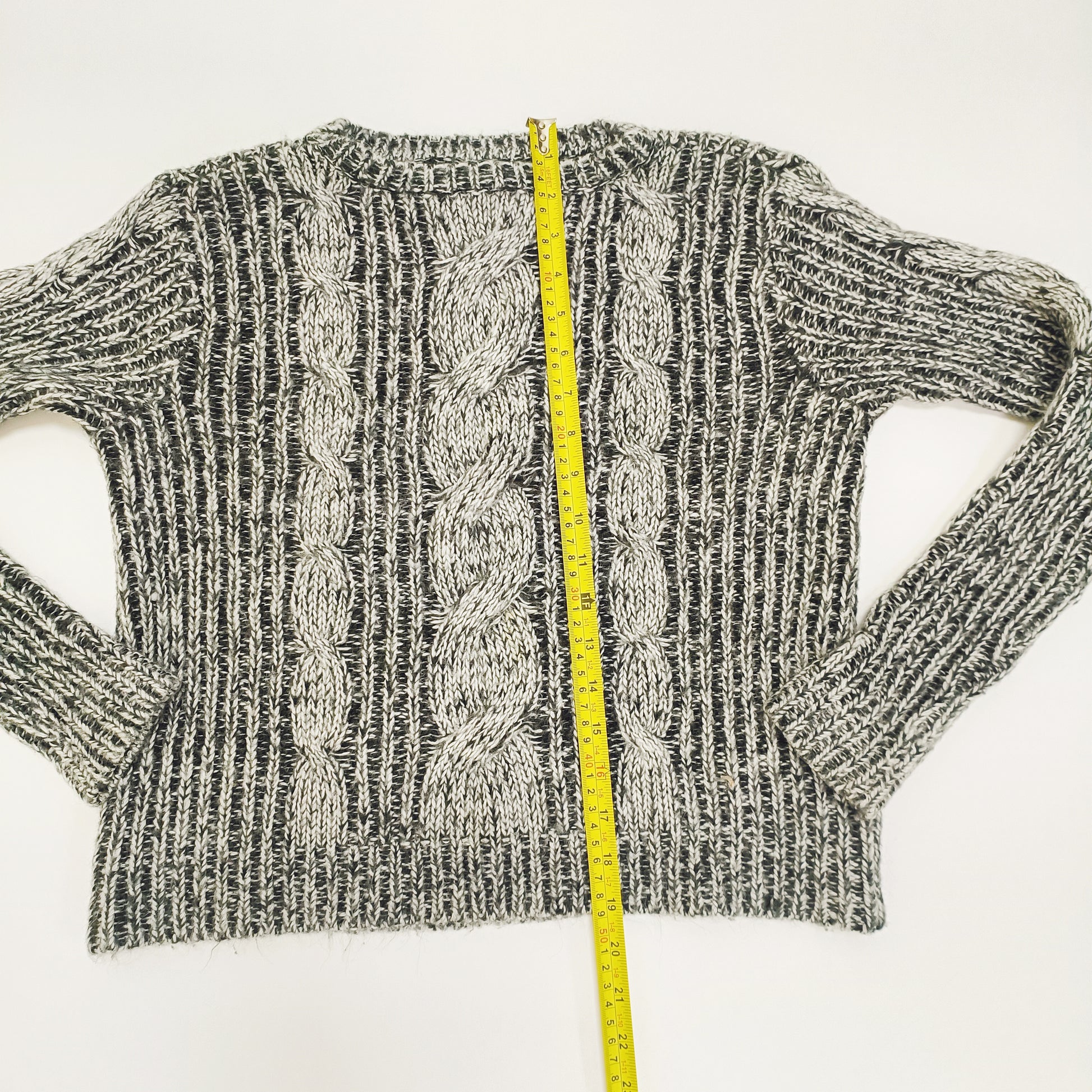 Grey Flecked Cropped Knitted Jumper Size Small | Preloved
