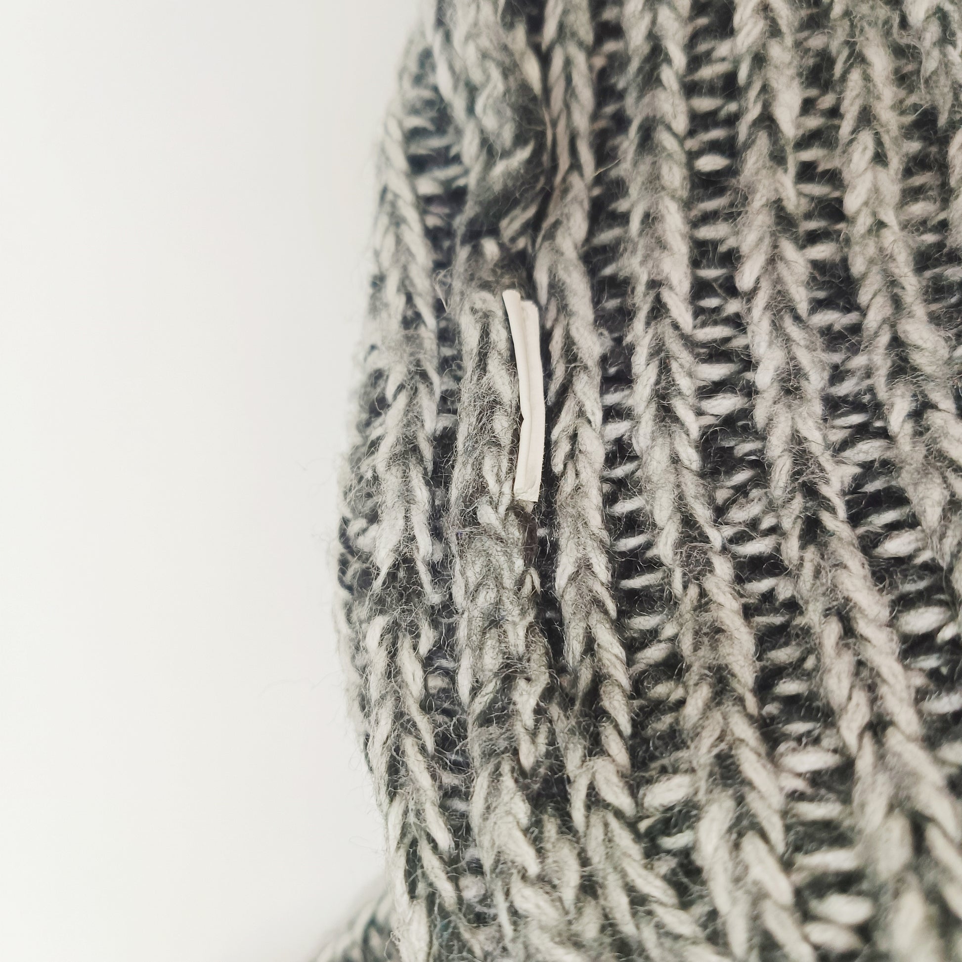 Grey Flecked Cropped Knitted Jumper Size Small | Preloved