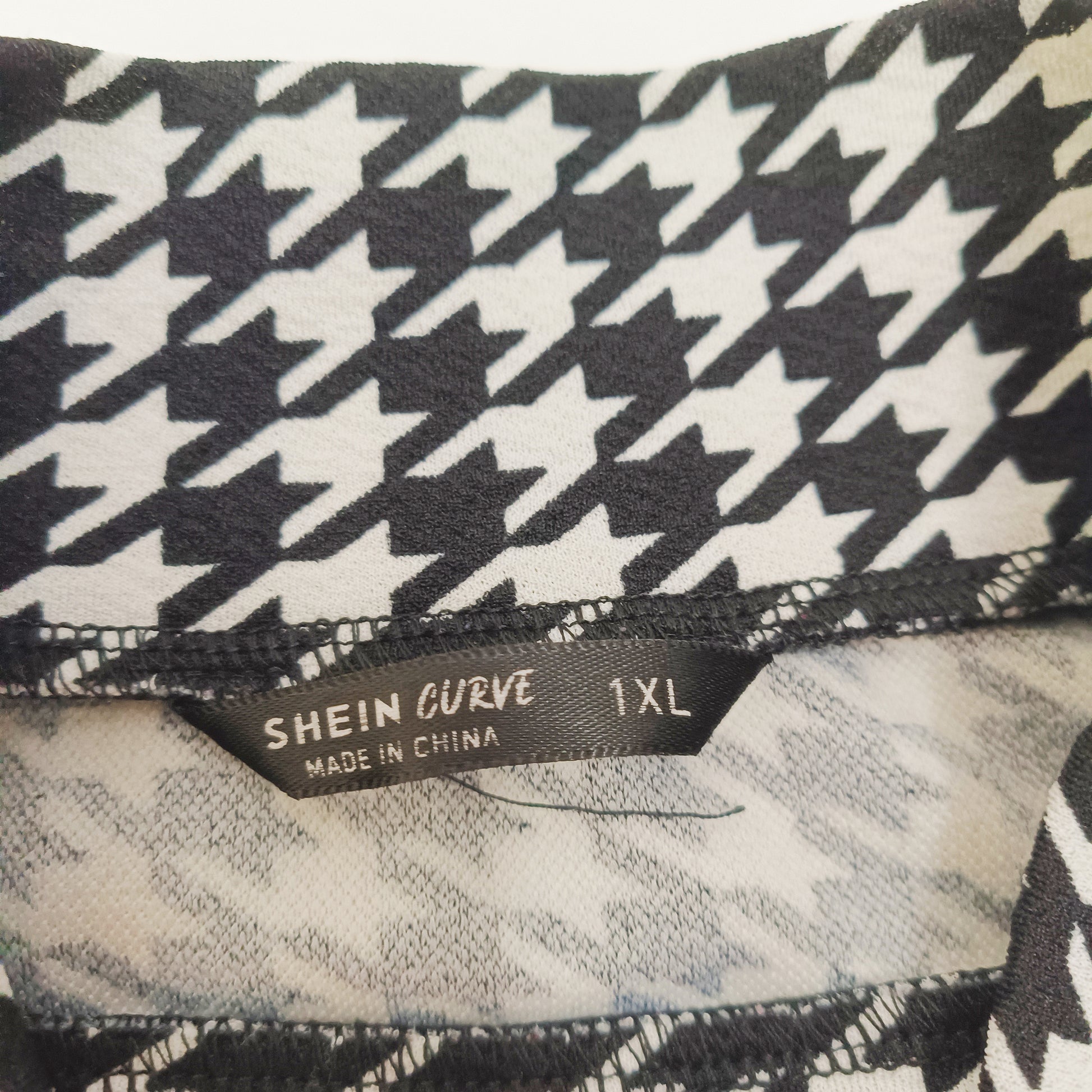 Monochrome Houndstooth Mini Shift Dress Size Extra Large | Preloved