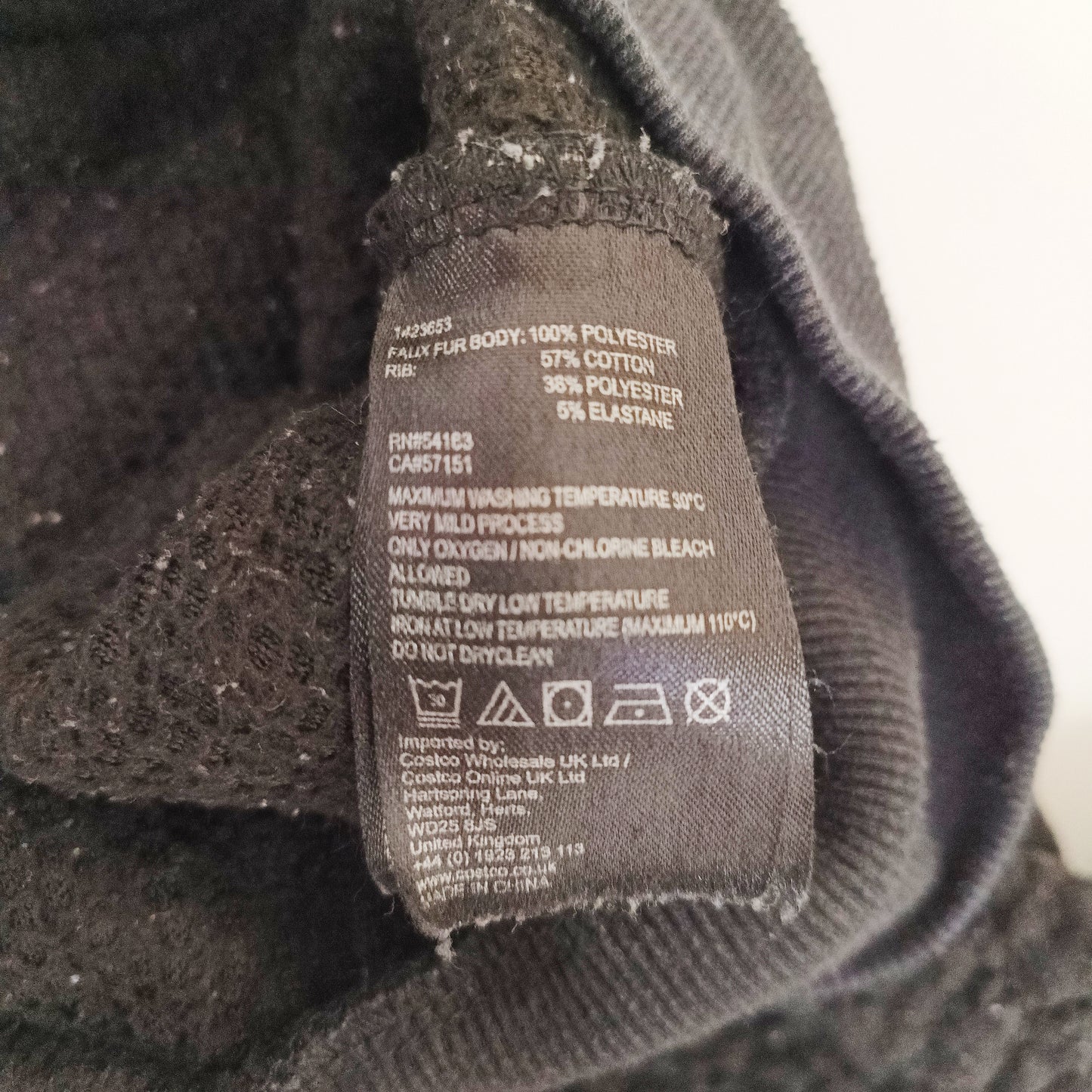 Black Fluffy Zip Up Cropped Hoodie Size Large | Preloved