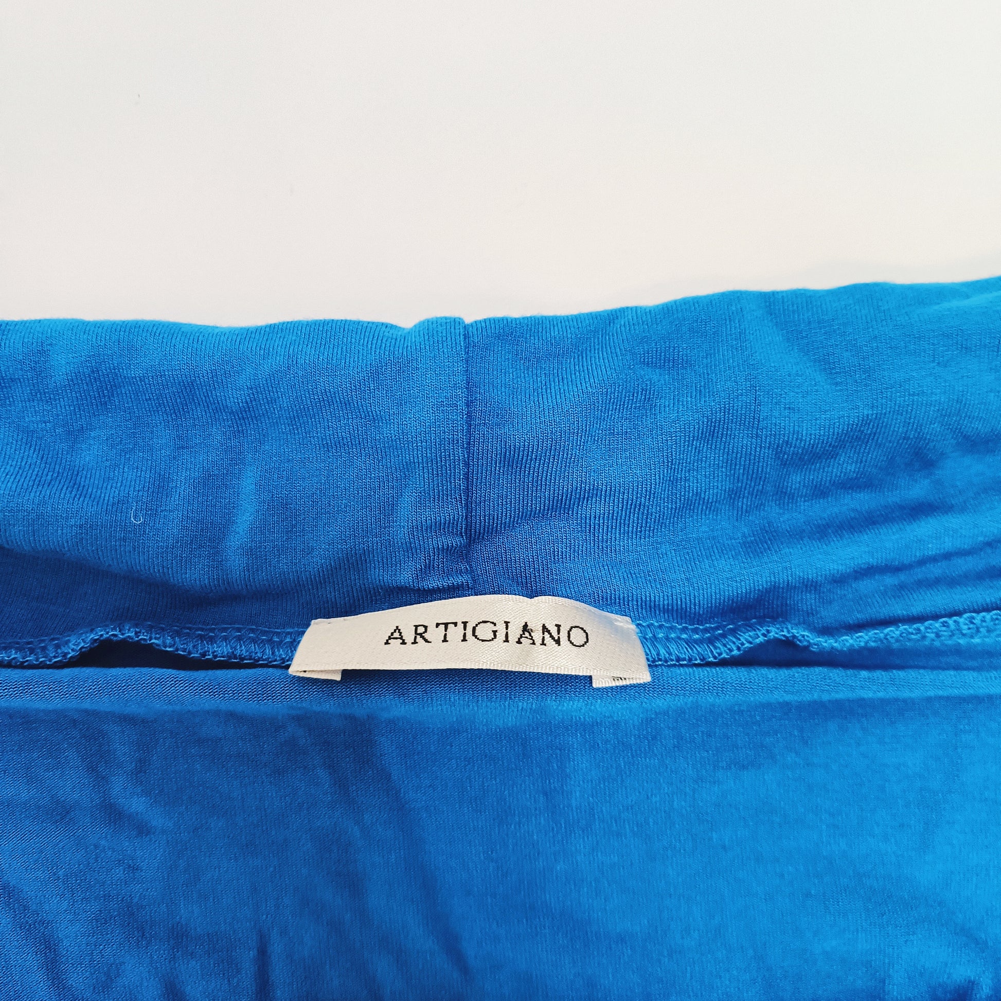 Electric Blue 3/4 Sleeve Scoop Neck Top Size Large | Preloved