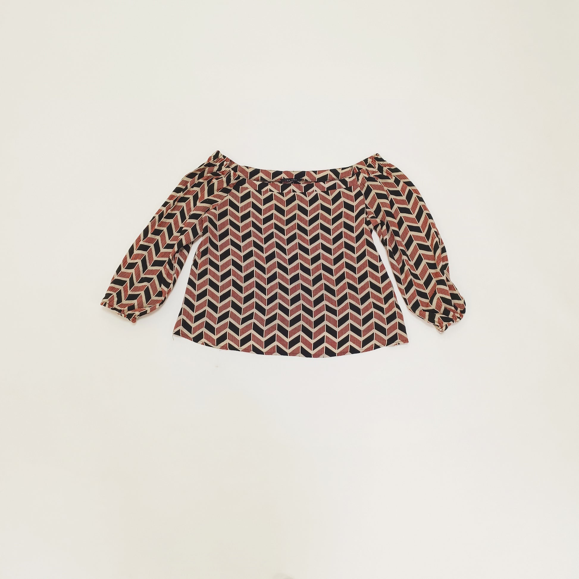 Red & Black Geometric Print Off Shoulder Top Size Small | Preloved