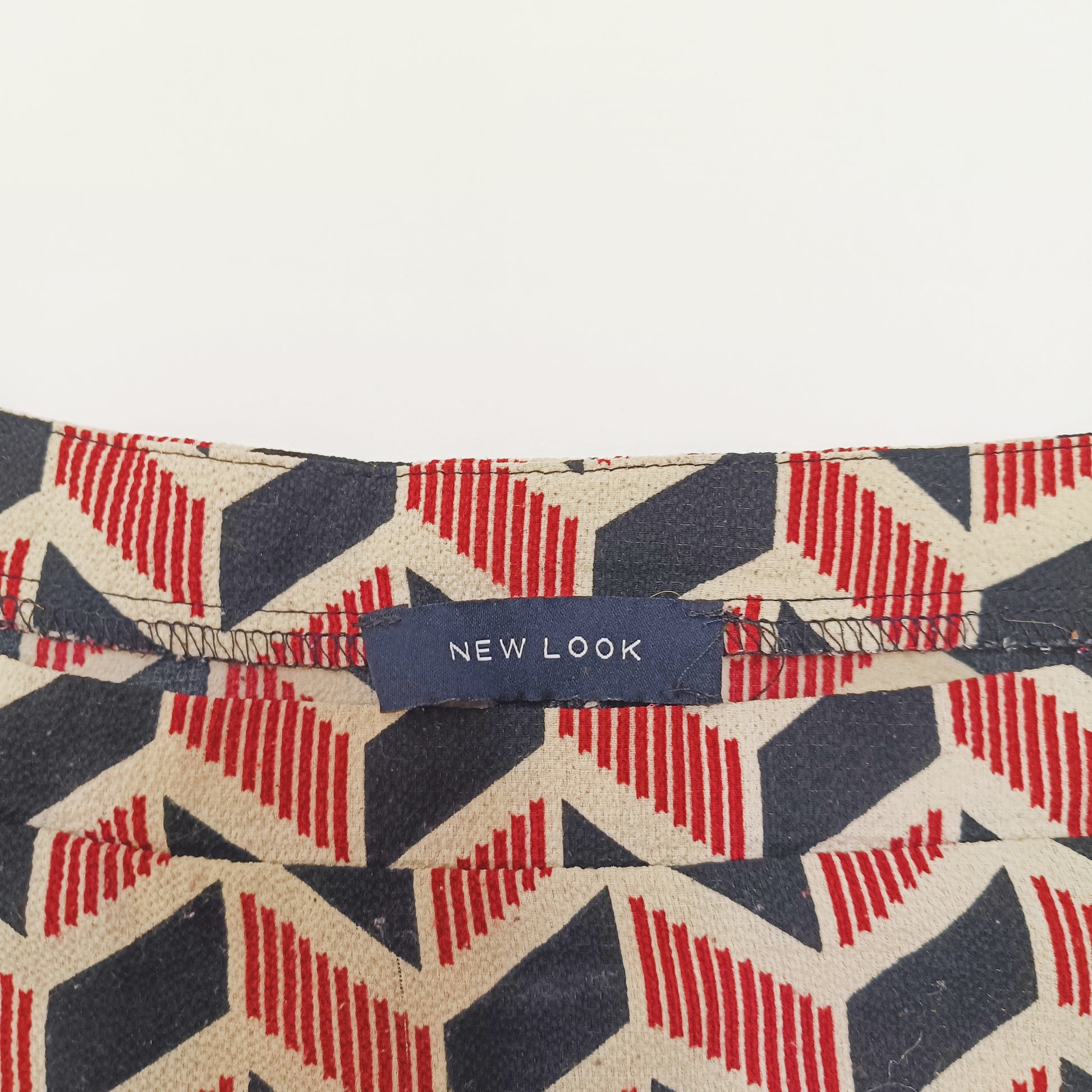 Red & Black Geometric Print Off Shoulder Top Size Small | Preloved