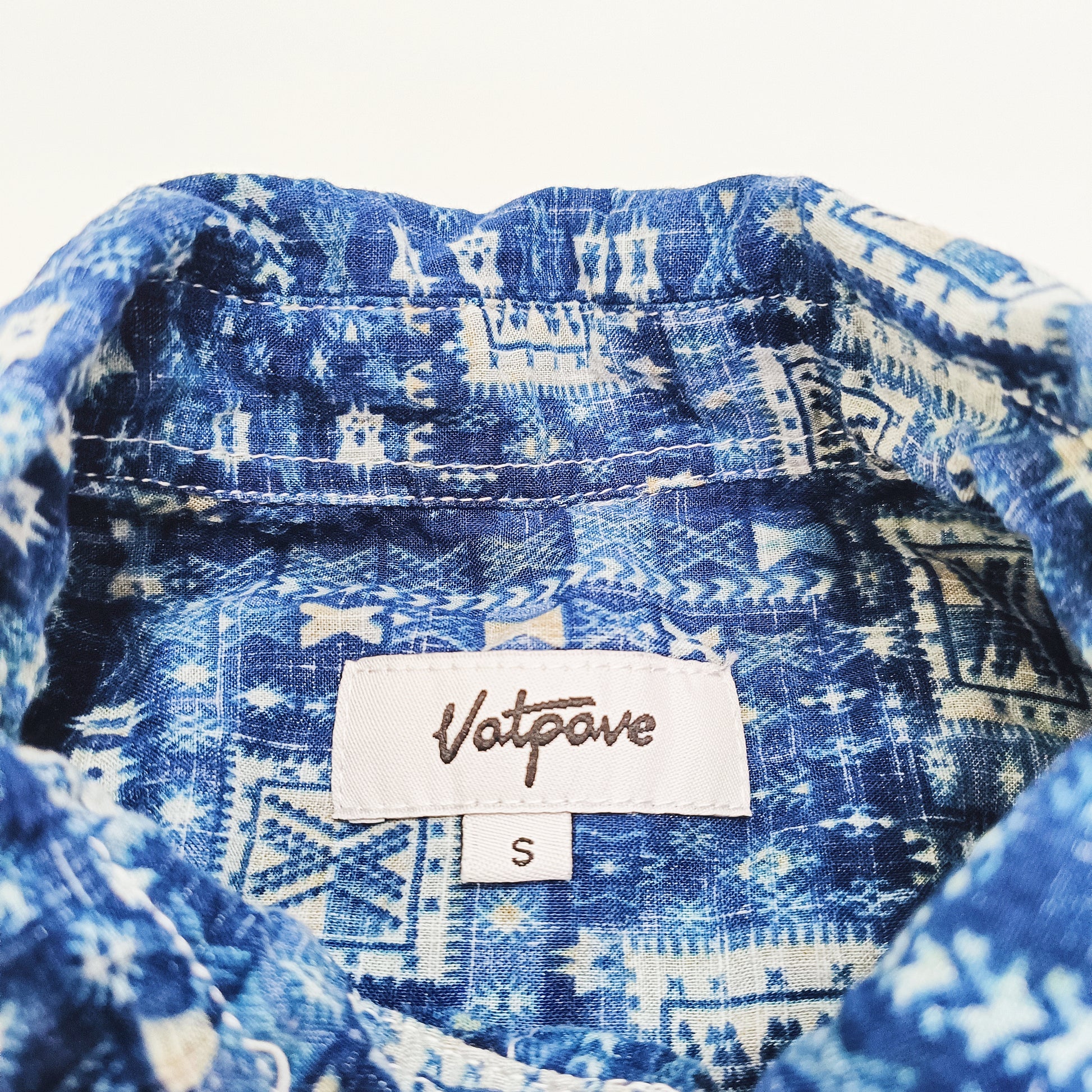 Blue Abstract Print Short Sleeve Shirt Size Small | Preloved