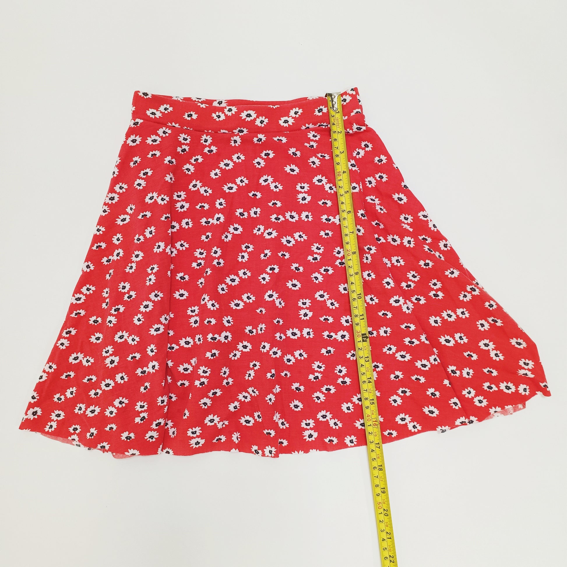 Red Floral Print Flared Mini Skirt Size Extra Small | Preloved