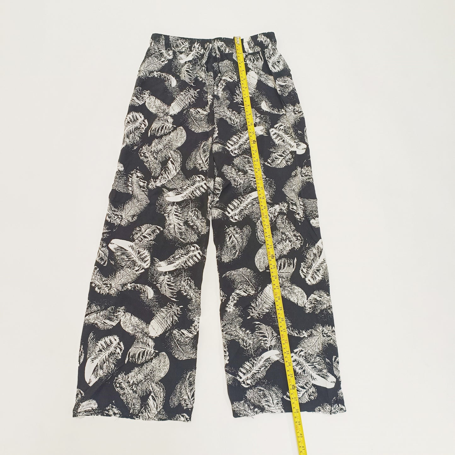 Black Monochrome Leaf Print Wide Leg Trousers Size Small | Preloved