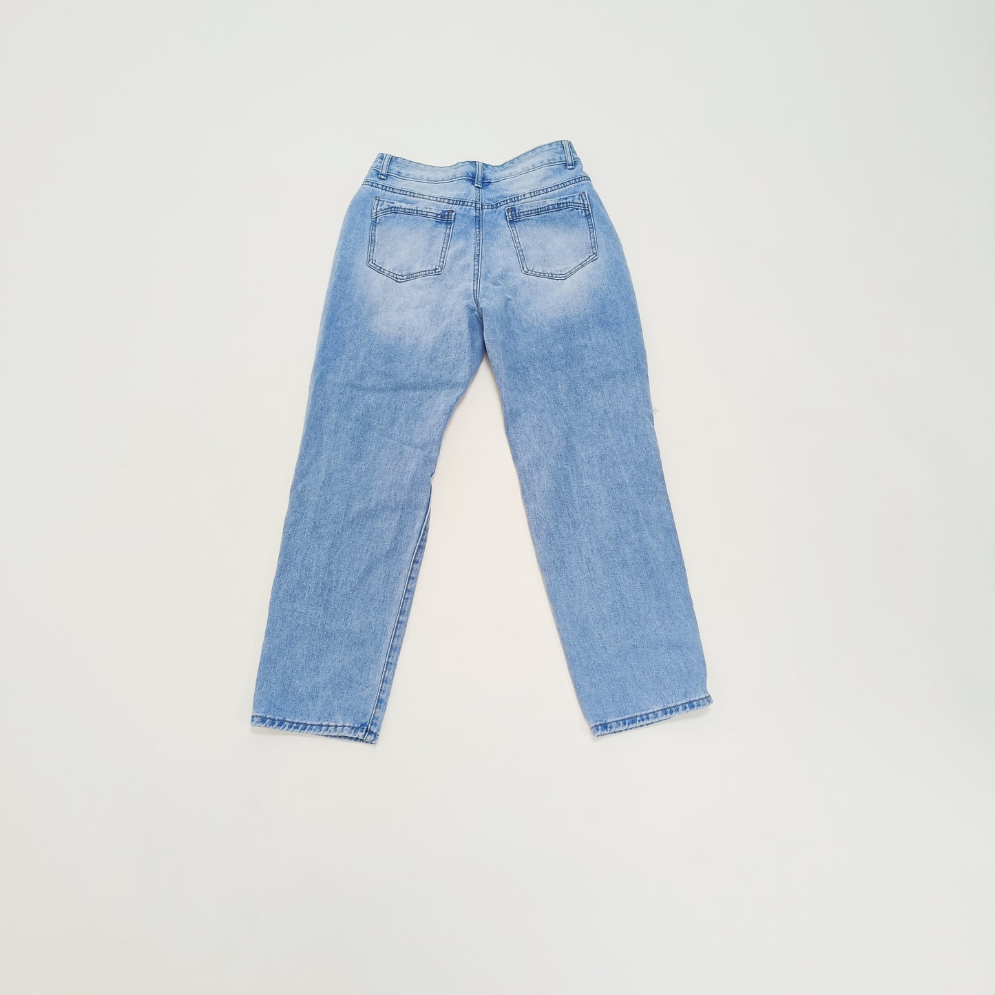 Light Wash High Waist Ripped Straight Leg Jeans Size Medium | Preloved