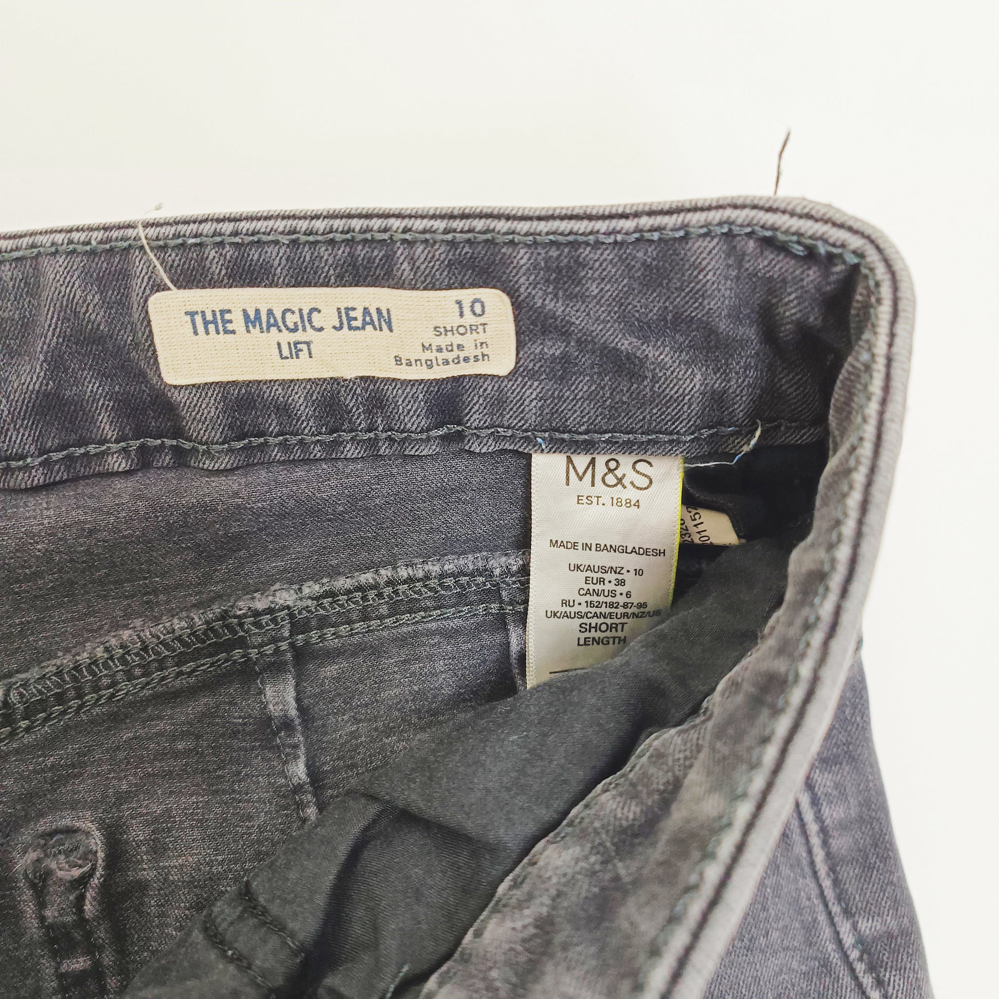 Black Bum Lift Straight Leg Jeans Size Small | Preloved