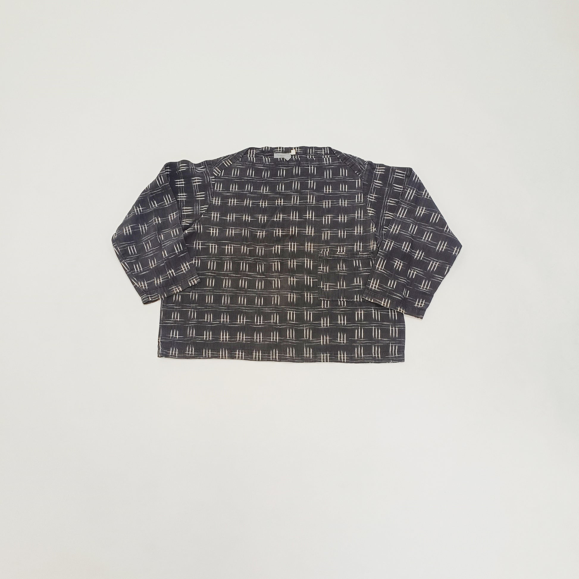 Monochrome Patterned Womens Top Size Large | Preloved