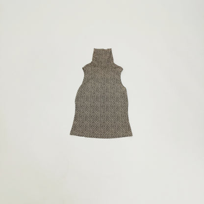 Monochrome Funnel Neck Sleeveless Mesh Top Size Medium | Preloved