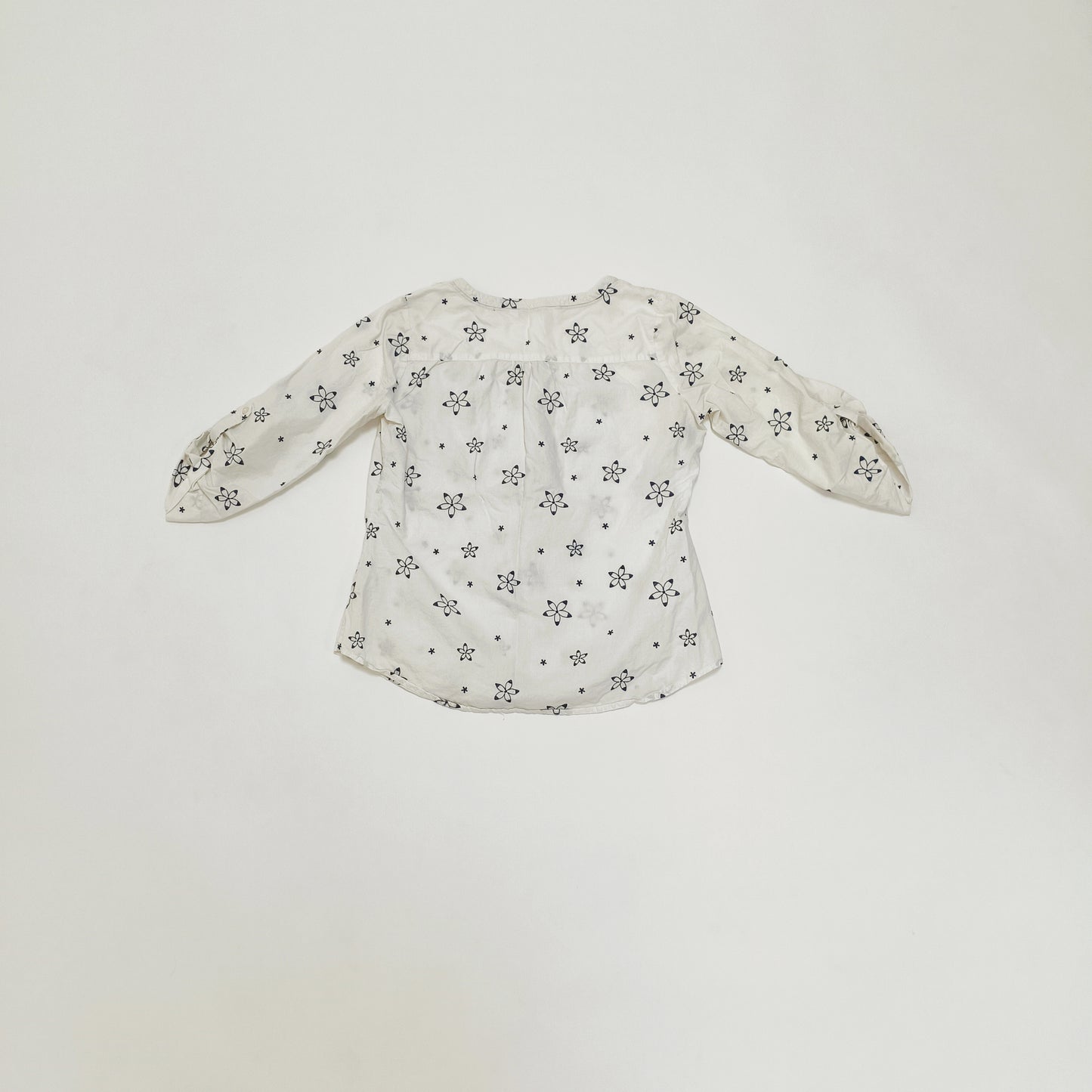 White & Blue Embroidered Floral Pattern Top Size Medium | Preloved