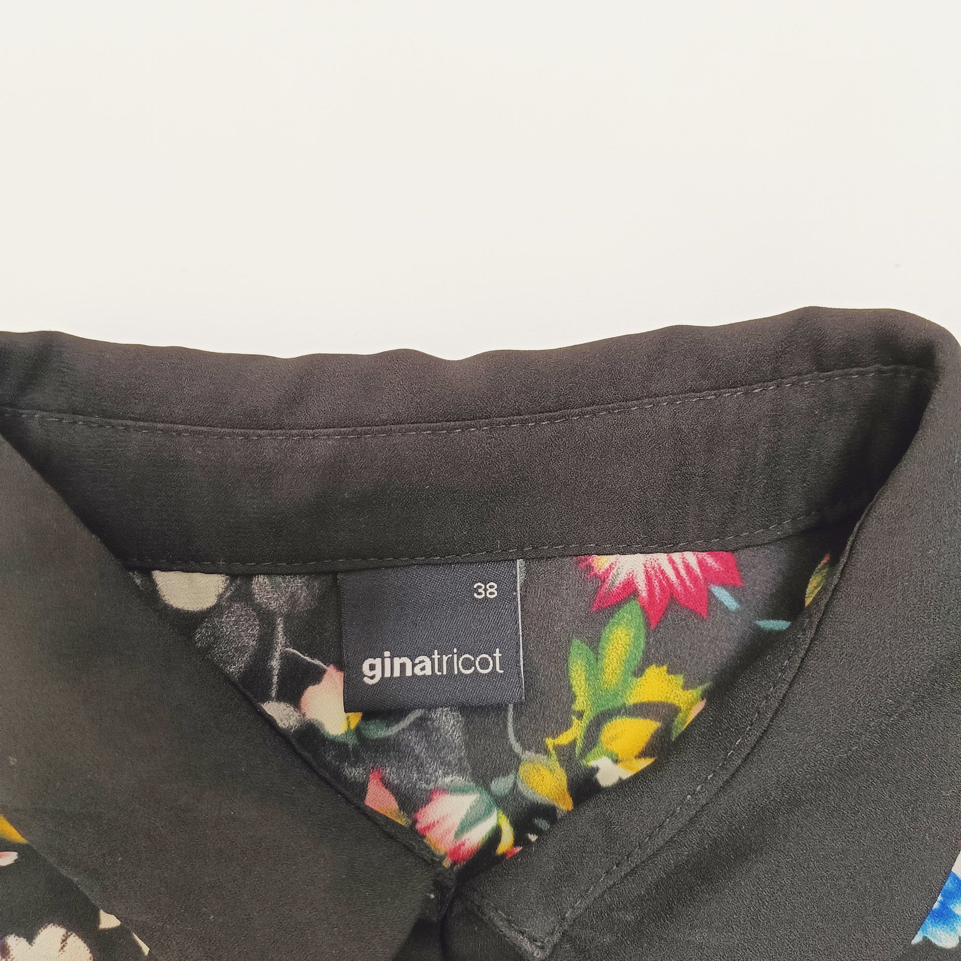Dark Floral Button Up Womens Sheer Shirt Size Small | Preloved