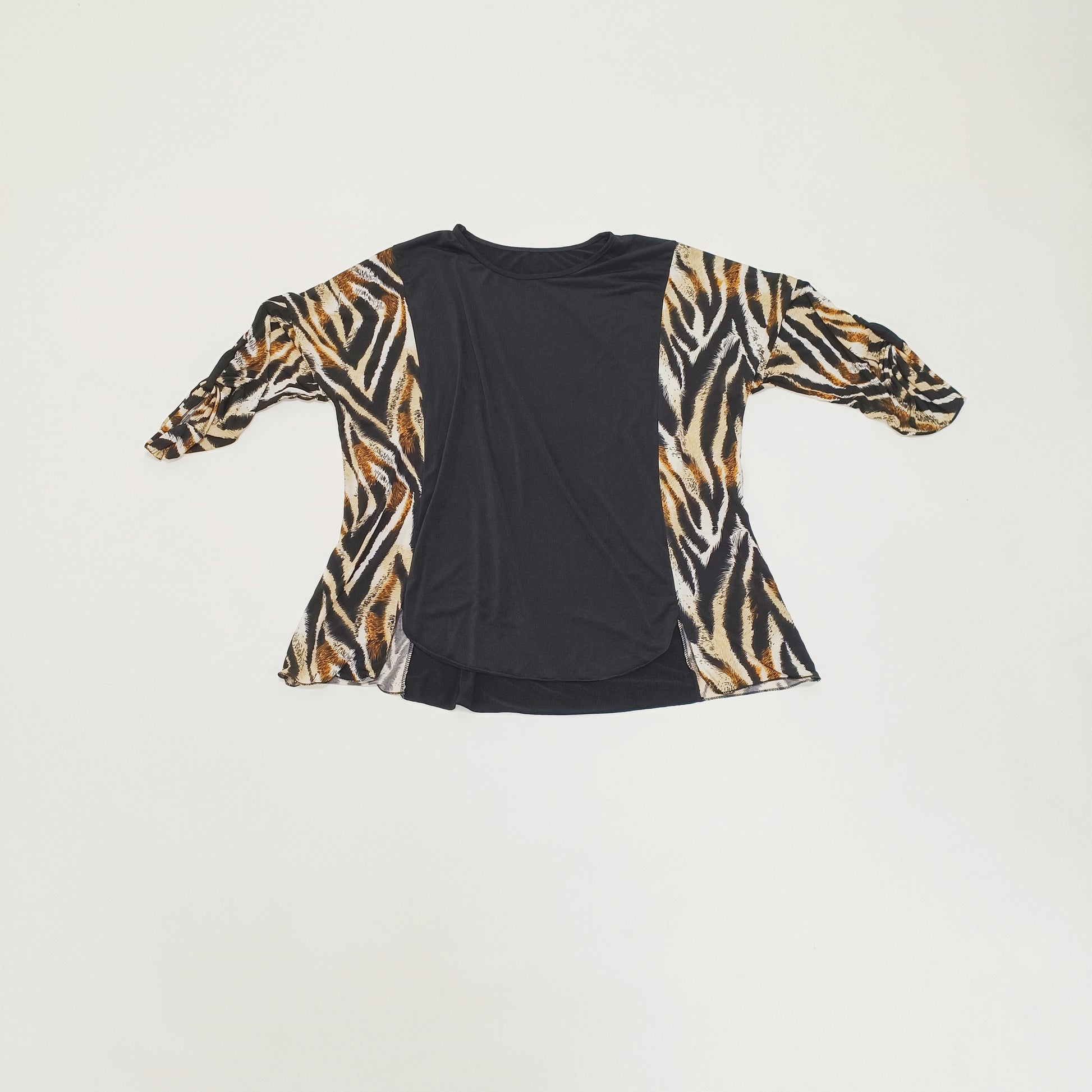 Black & Leopard Print Panelled Womens Top Size Extra Large | Preloved
