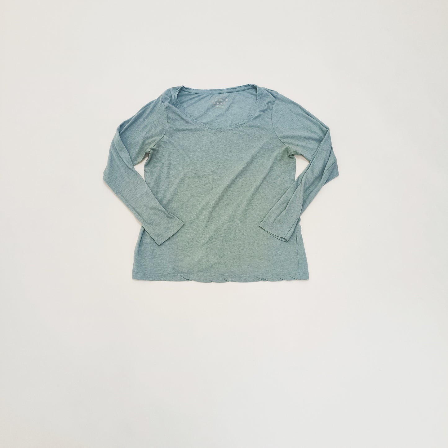 Light Blue Long Sleeve T-Shirt Size Extra Large | Preloved