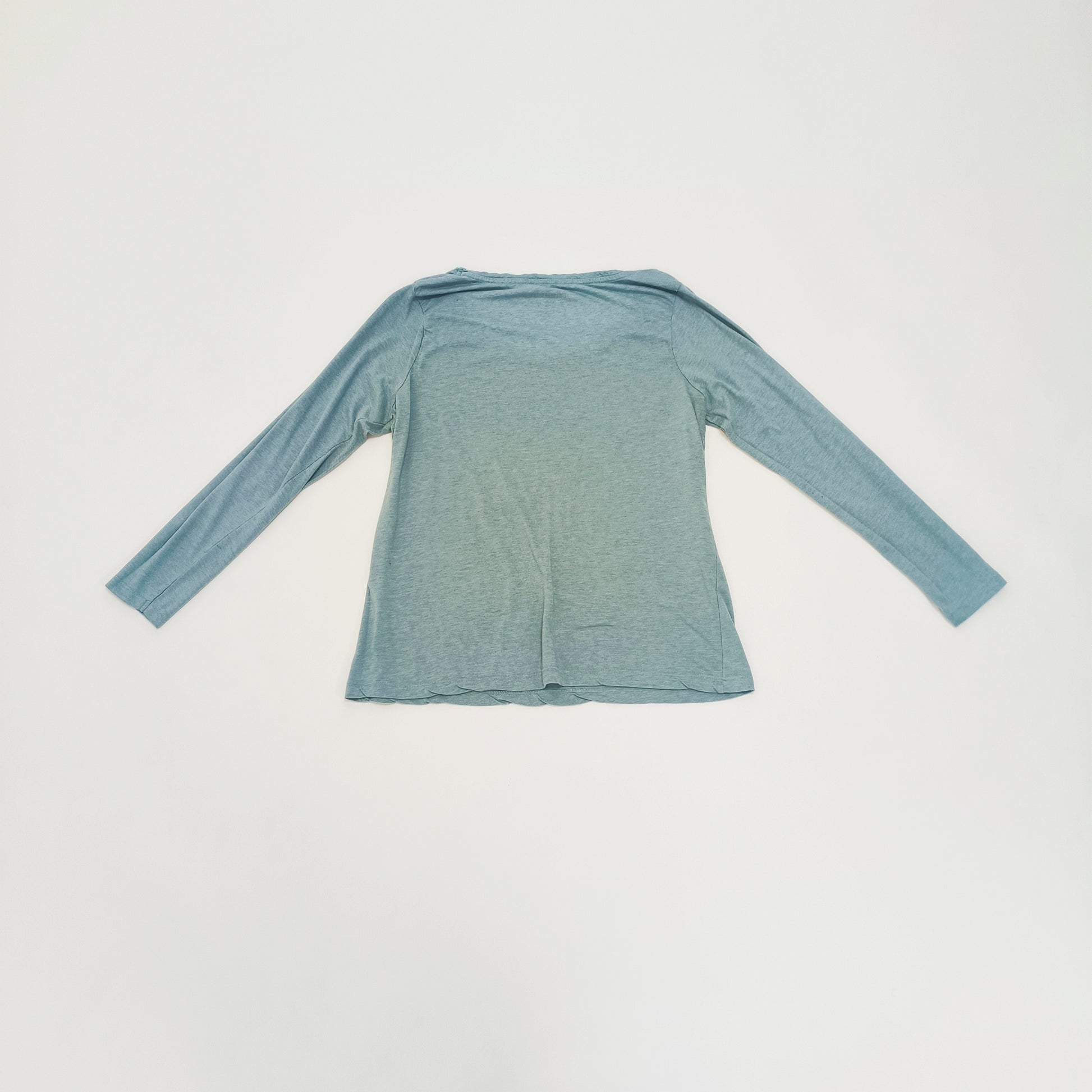 Light Blue Long Sleeve T-Shirt Size Extra Large | Preloved